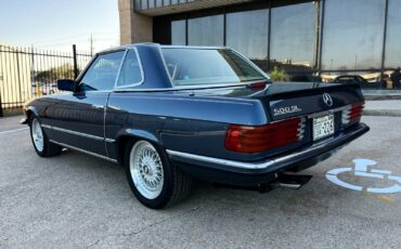 Mercedes-Benz-SL-Class-1984-Convertible-3
