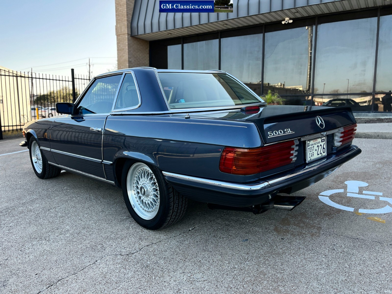 Mercedes-Benz-SL-Class-1984-Convertible-3