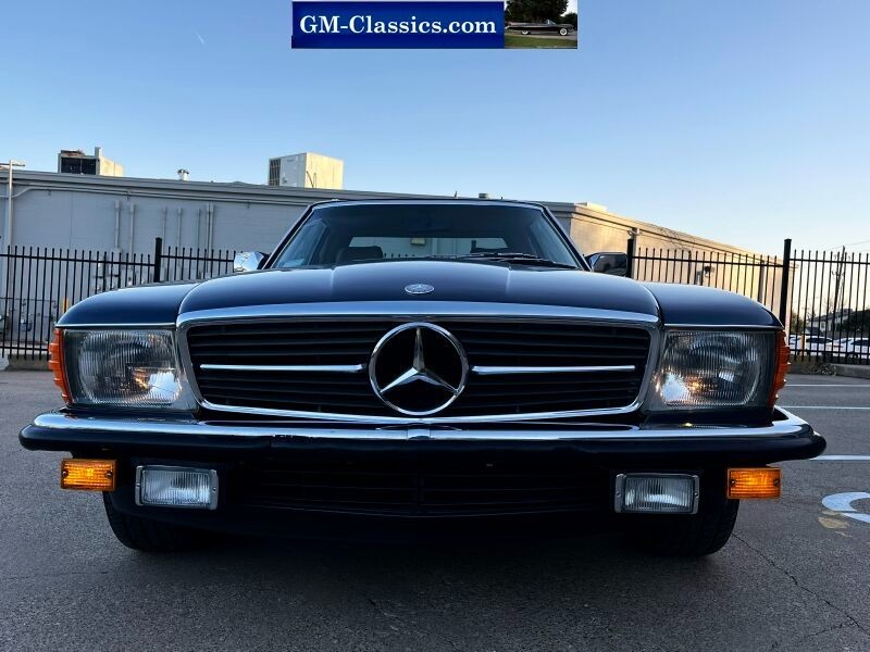 Mercedes-Benz-SL-Class-1984-Convertible-33