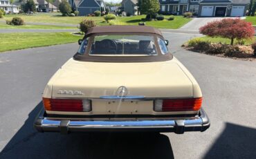 Mercedes-Benz-SL-Class-1984-Convertible-4