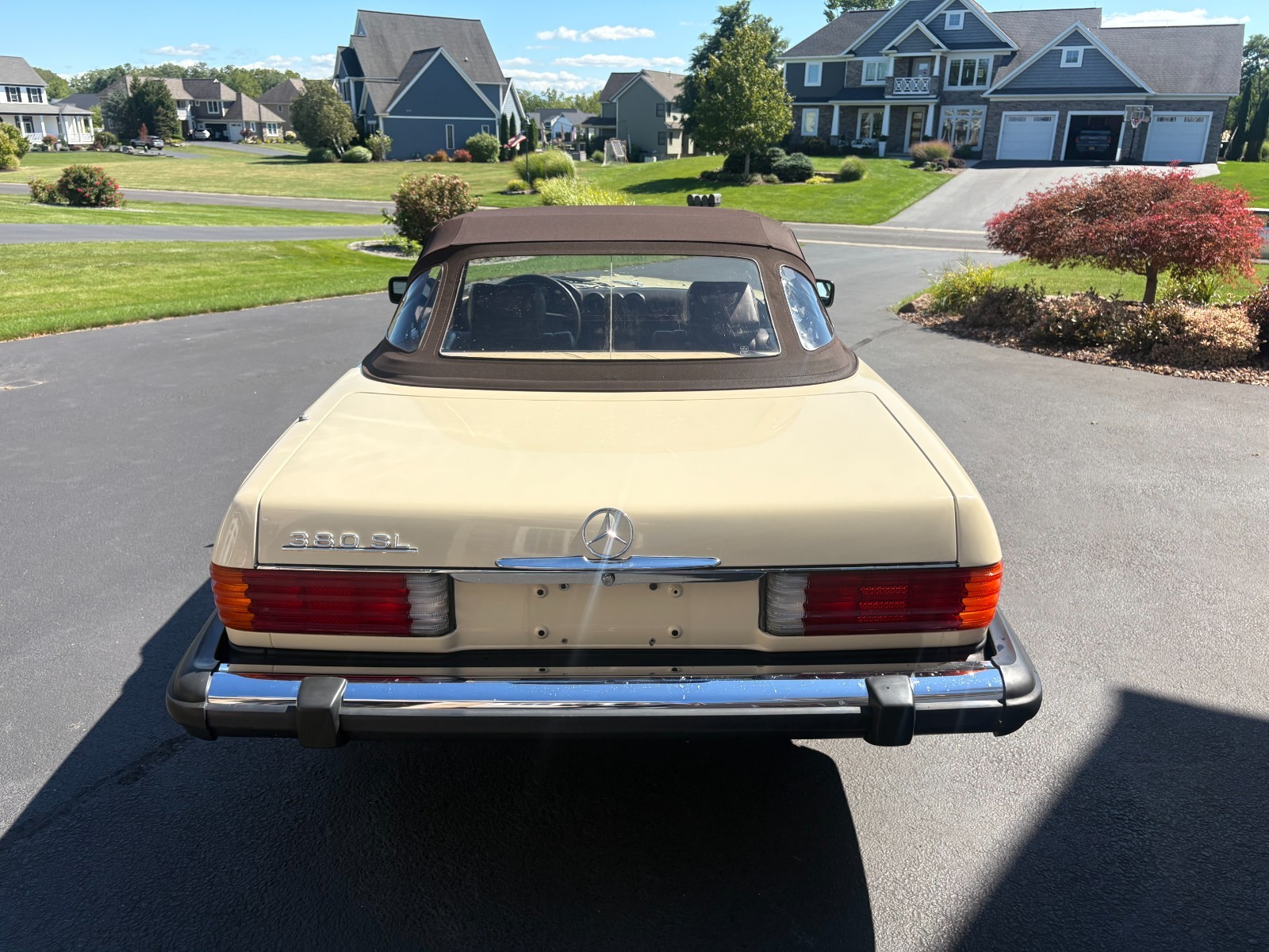 Mercedes-Benz-SL-Class-1984-Convertible-4