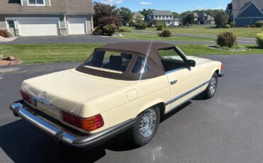 Mercedes-Benz-SL-Class-1984-Convertible-6