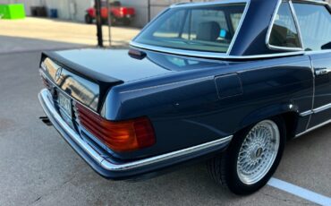 Mercedes-Benz-SL-Class-1984-Convertible-6