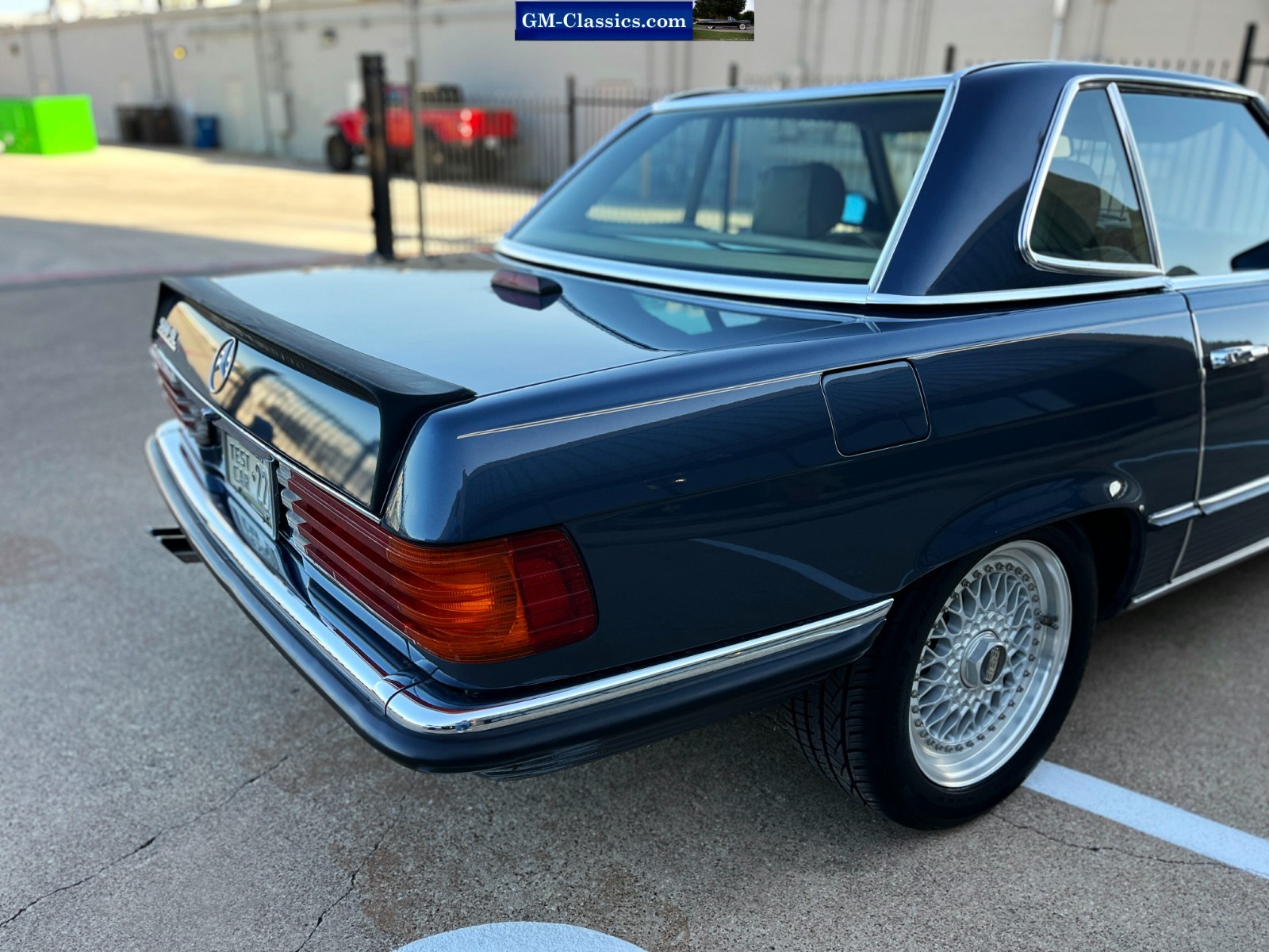 Mercedes-Benz-SL-Class-1984-Convertible-6