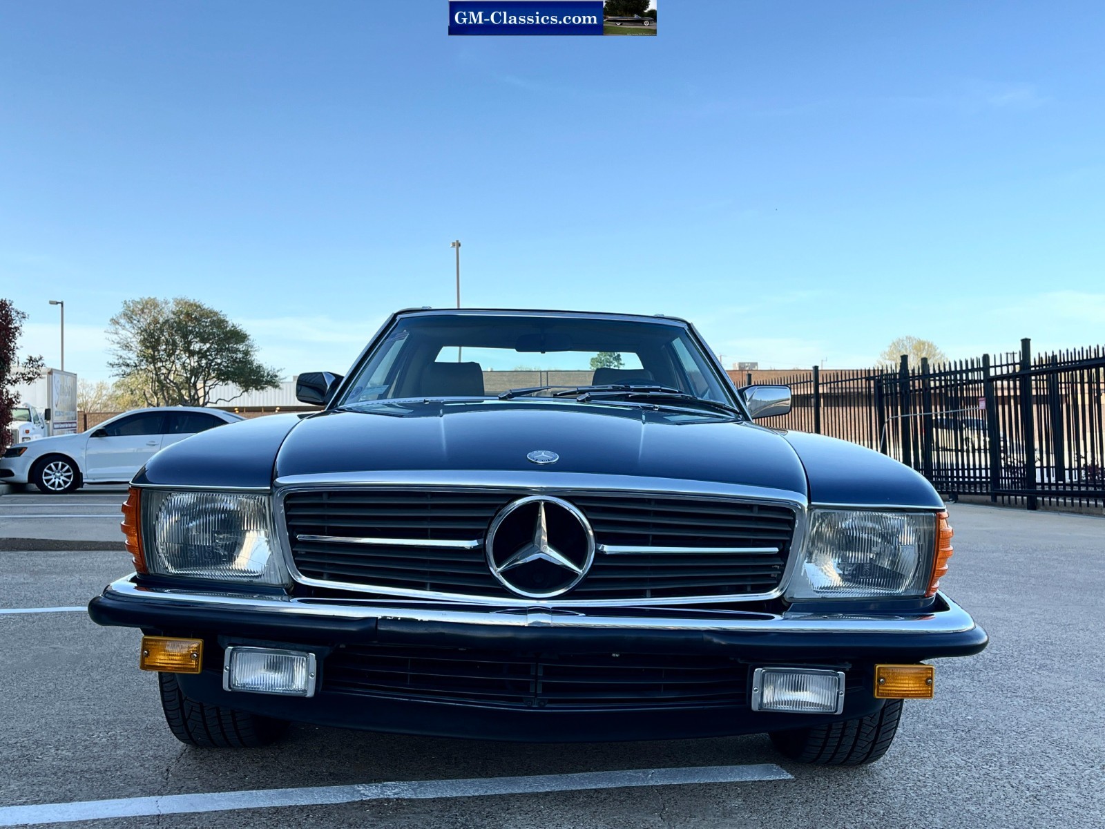 Mercedes-Benz-SL-Class-1984-Convertible-9
