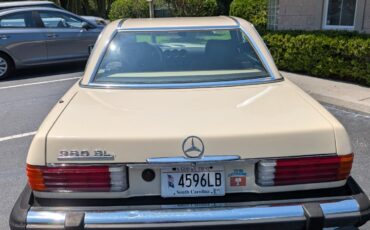 Mercedes-Benz-SL-Class-1985-Convertible-10