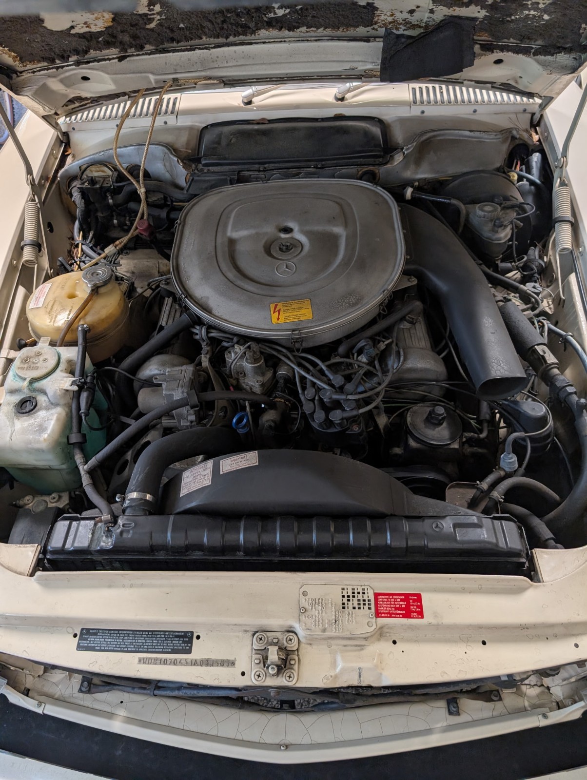 Mercedes-Benz-SL-Class-1985-Convertible-6