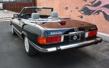 Mercedes-Benz-SL-Class-1986-Convertible-21