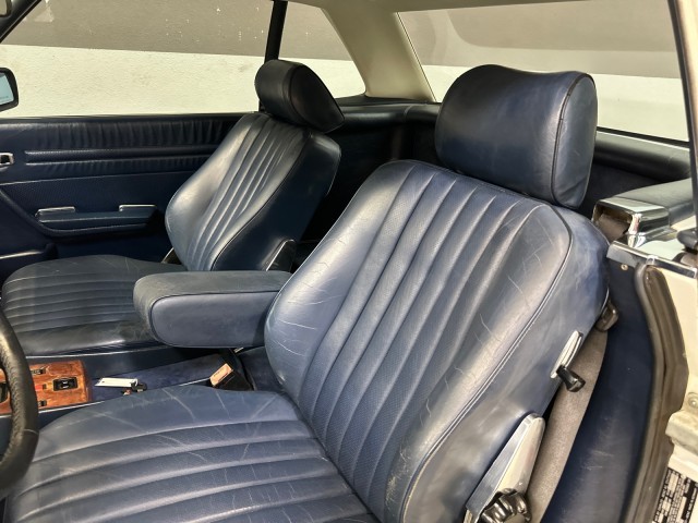 Mercedes-Benz-SL-Class-1988-Convertible-15