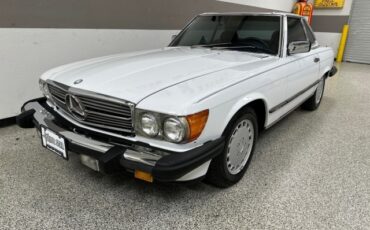 Mercedes-Benz-SL-Class-1988-Convertible-2