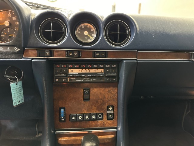 Mercedes-Benz-SL-Class-1988-Convertible-22