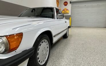 Mercedes-Benz-SL-Class-1988-Convertible-9