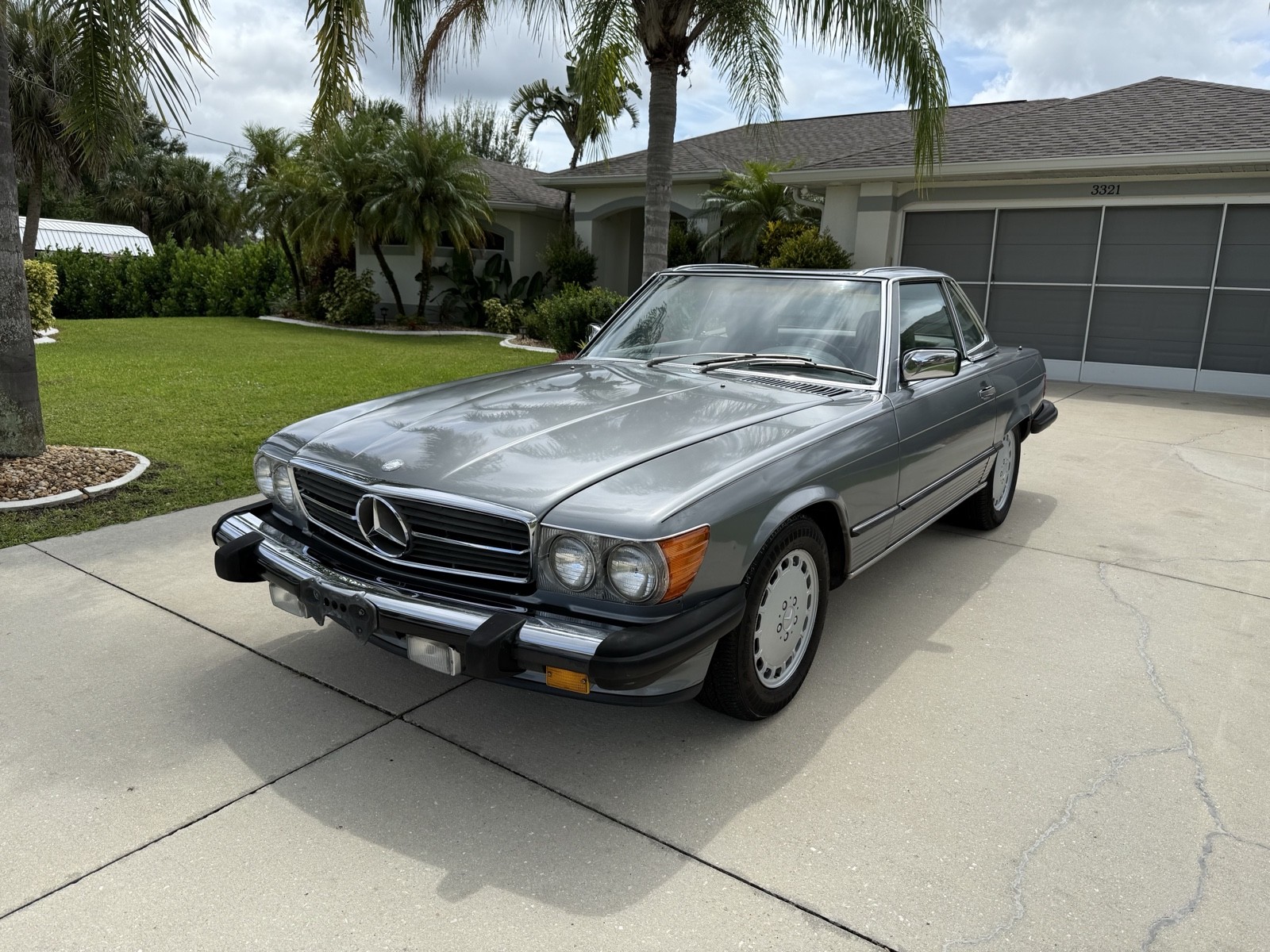 Mercedes-Benz SL-Class 1988 Convertible