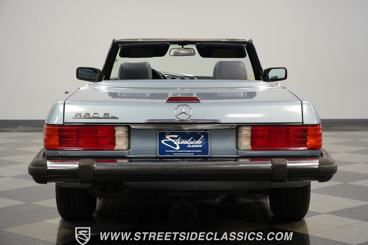 Mercedes-Benz-SL-Class-1988-Roadster-10