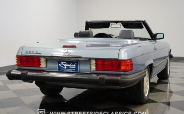 Mercedes-Benz-SL-Class-1988-Roadster-11