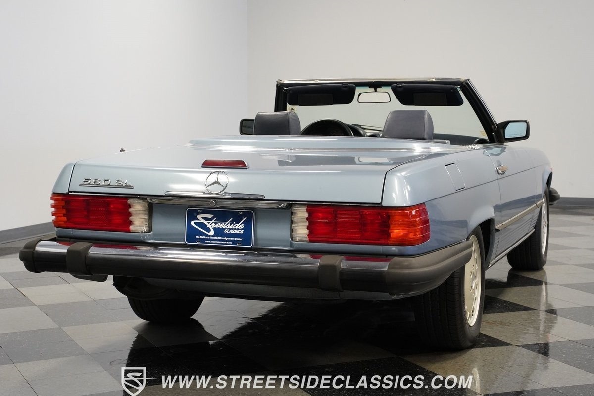 Mercedes-Benz-SL-Class-1988-Roadster-11