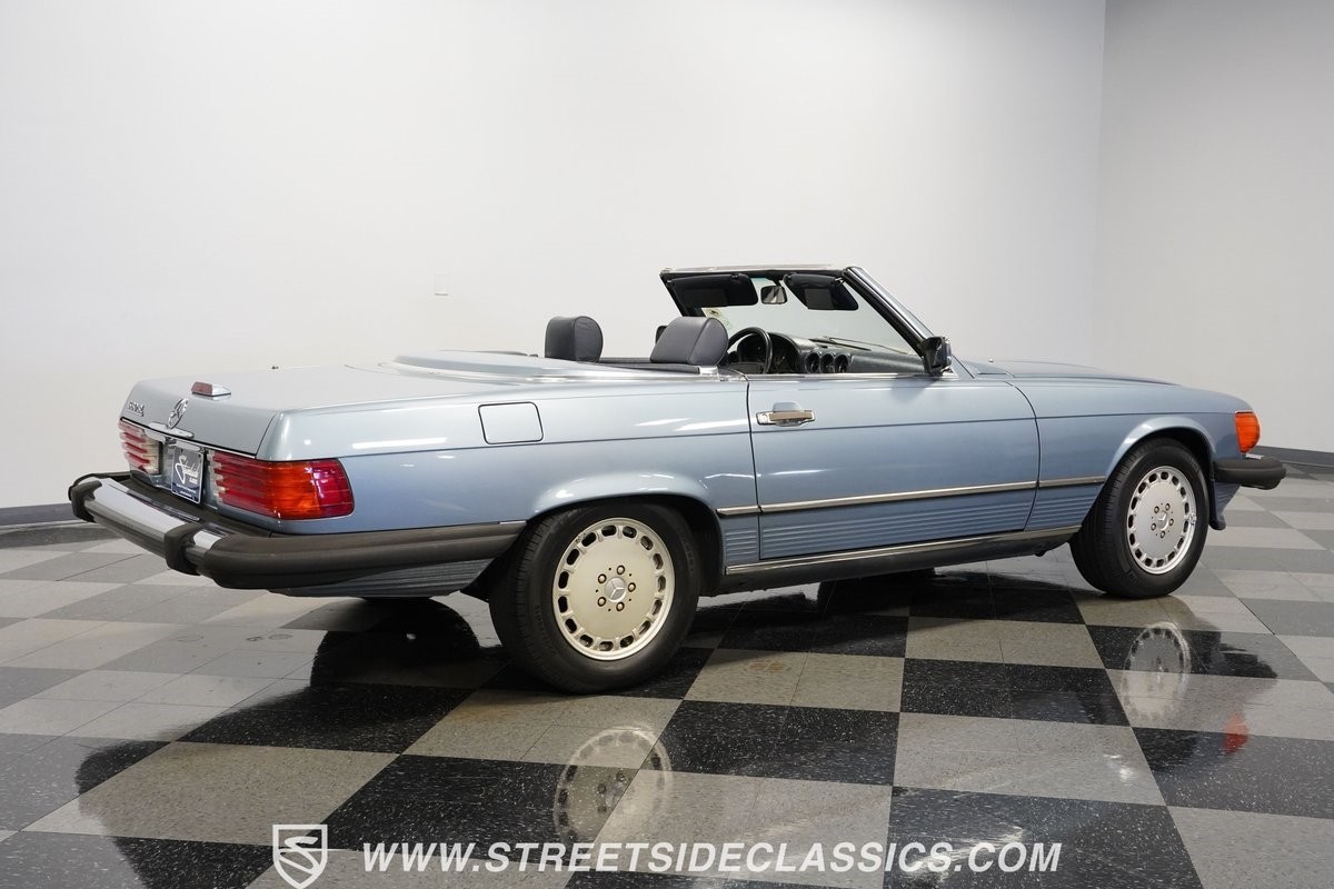 Mercedes-Benz-SL-Class-1988-Roadster-13