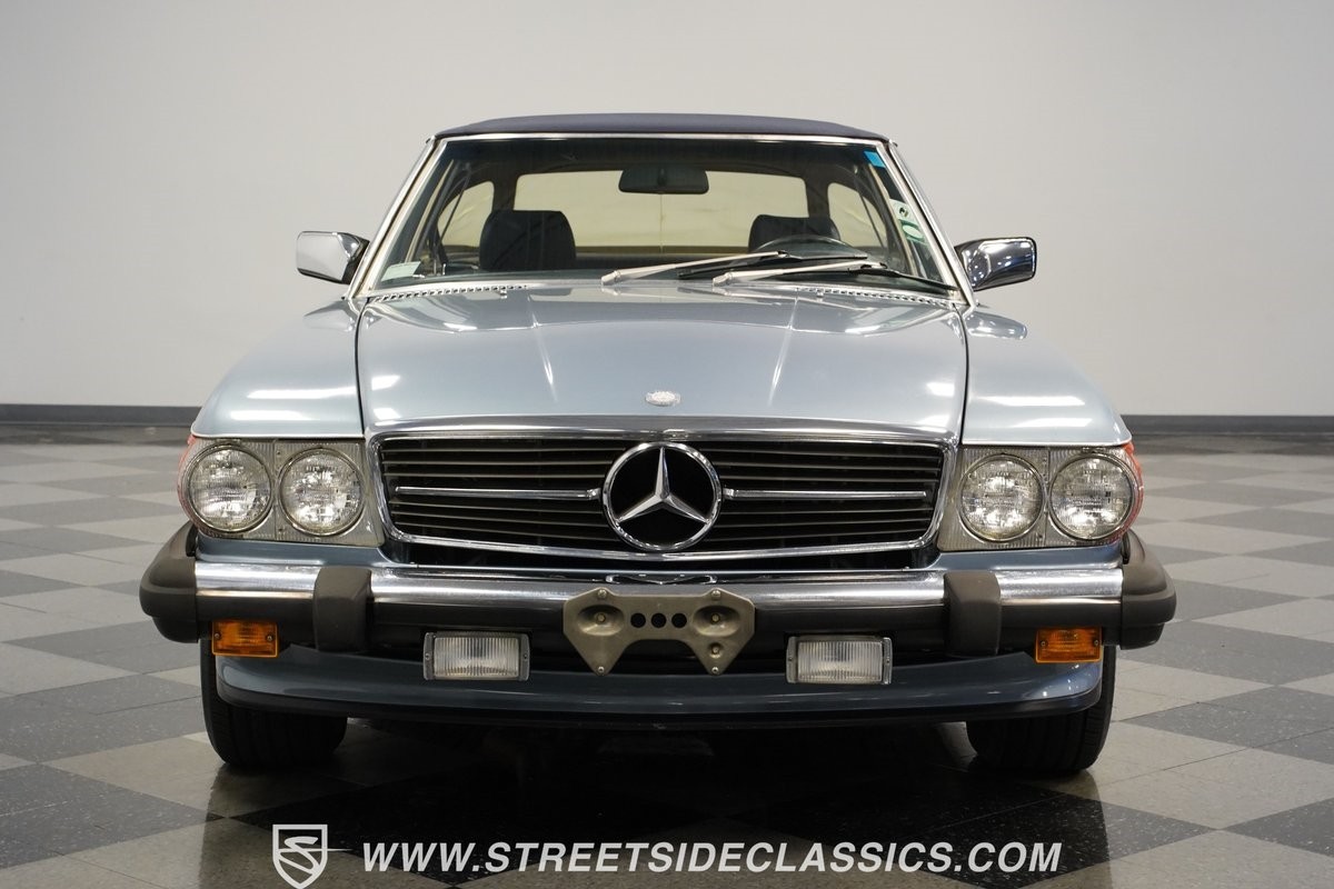 Mercedes-Benz-SL-Class-1988-Roadster-17