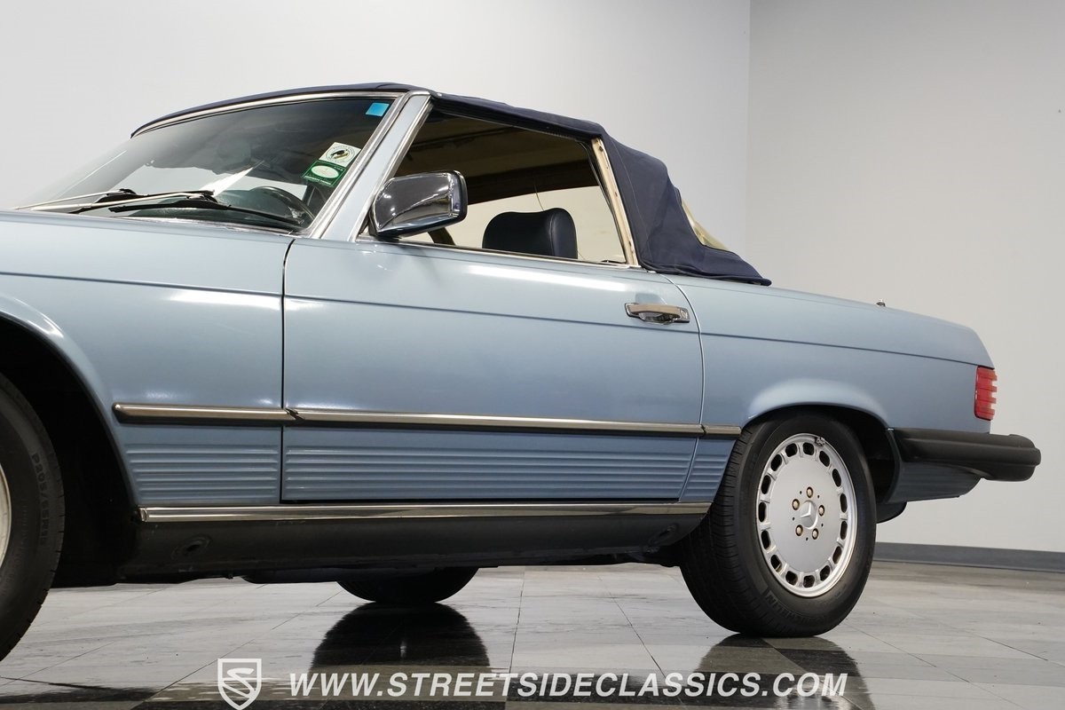 Mercedes-Benz-SL-Class-1988-Roadster-22