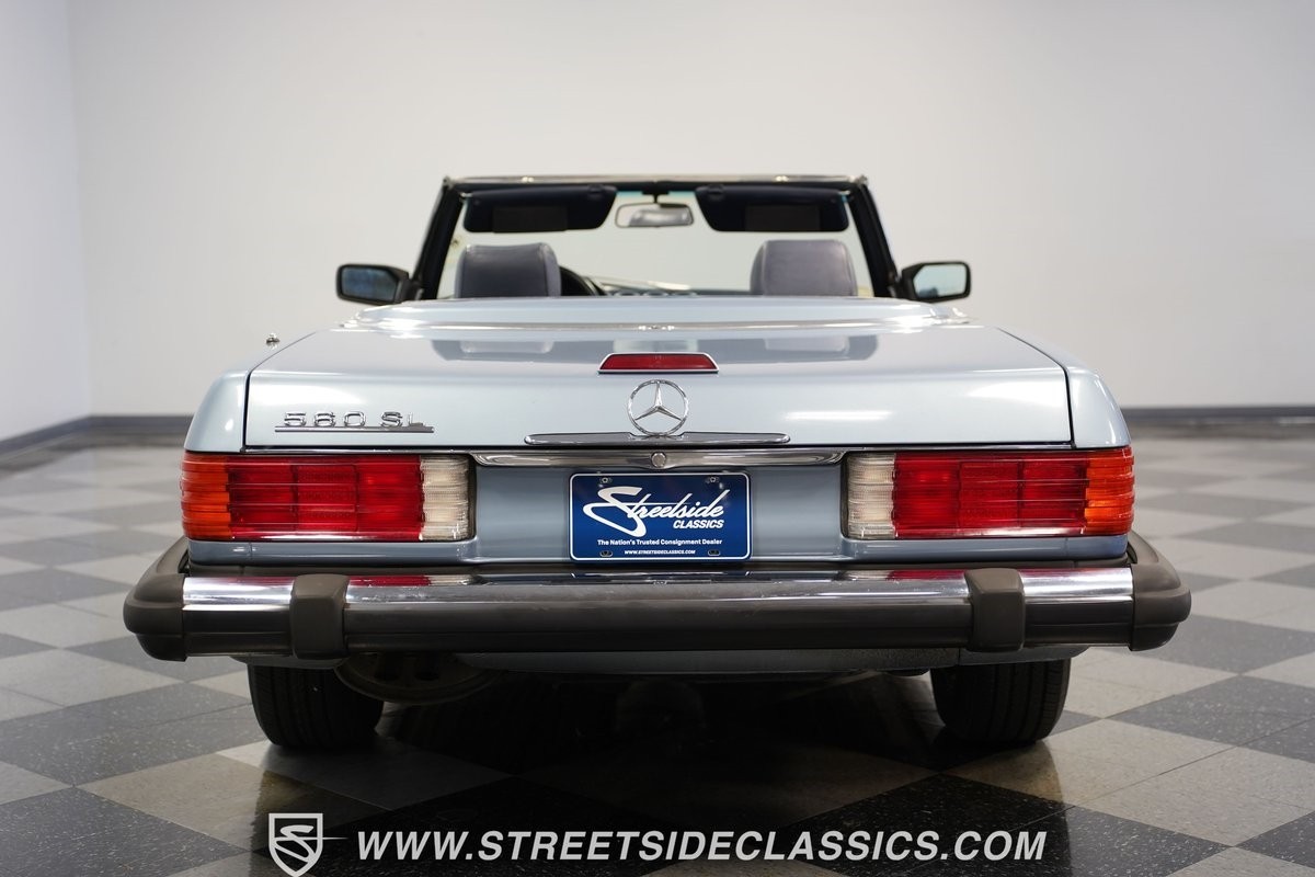 Mercedes-Benz-SL-Class-1988-Roadster-25