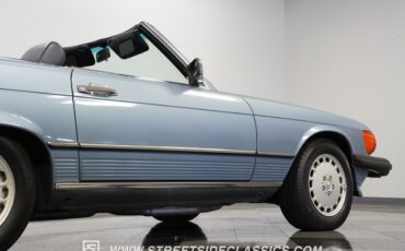 Mercedes-Benz-SL-Class-1988-Roadster-28