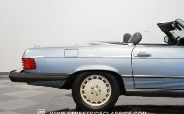 Mercedes-Benz-SL-Class-1988-Roadster-29