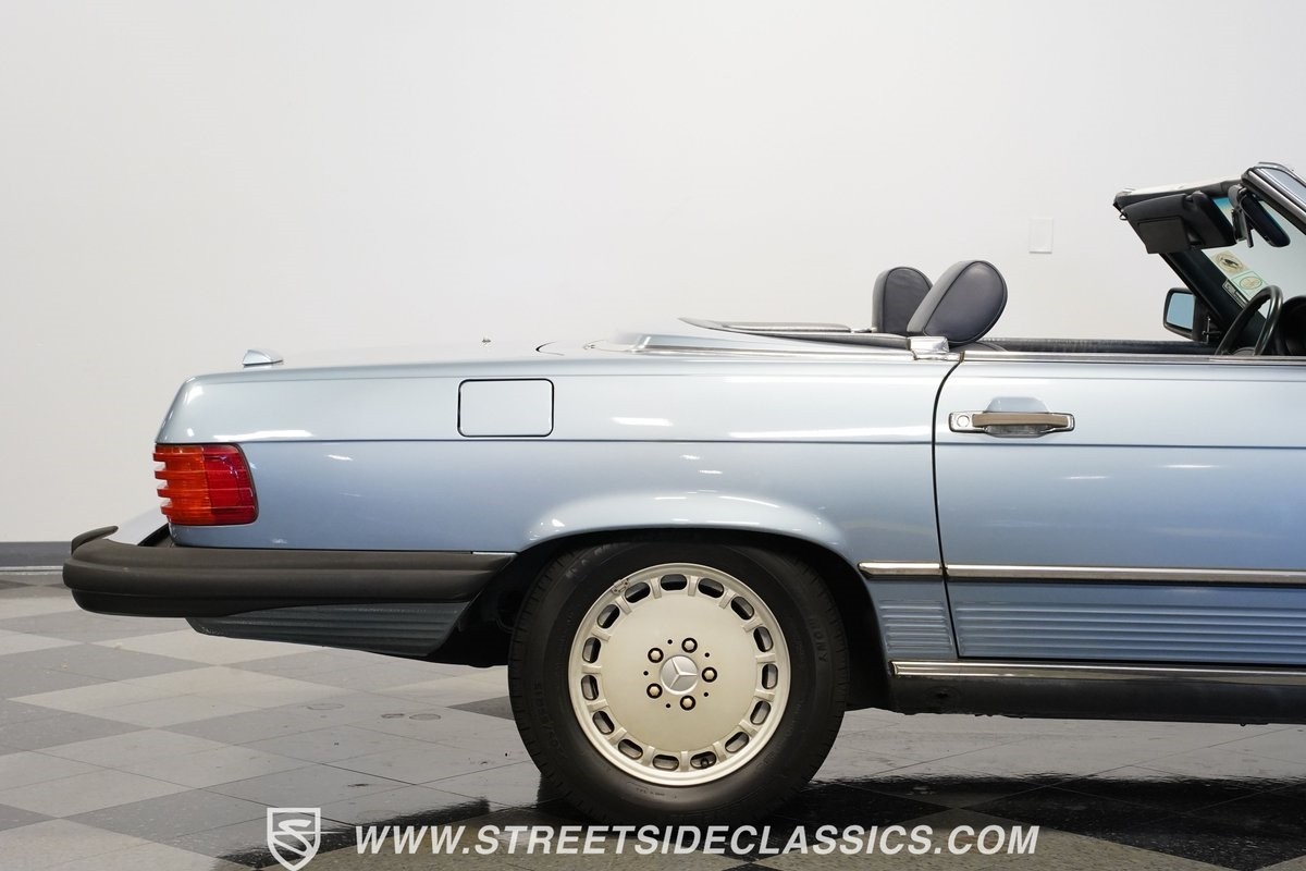 Mercedes-Benz-SL-Class-1988-Roadster-29