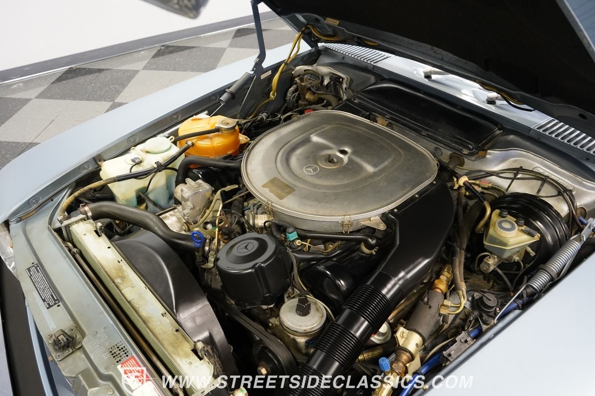 Mercedes-Benz-SL-Class-1988-Roadster-32