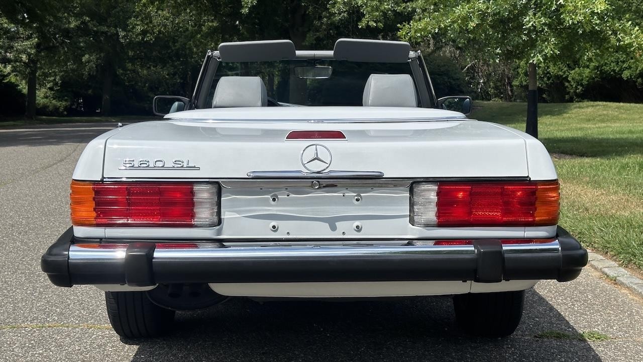 Mercedes-Benz-SL-Class-1989-12