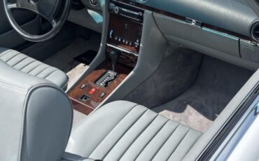 Mercedes-Benz-SL-Class-1989-29