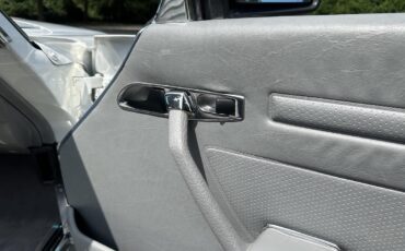Mercedes-Benz-SL-Class-1989-31