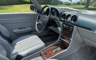 Mercedes-Benz-SL-Class-1989-39