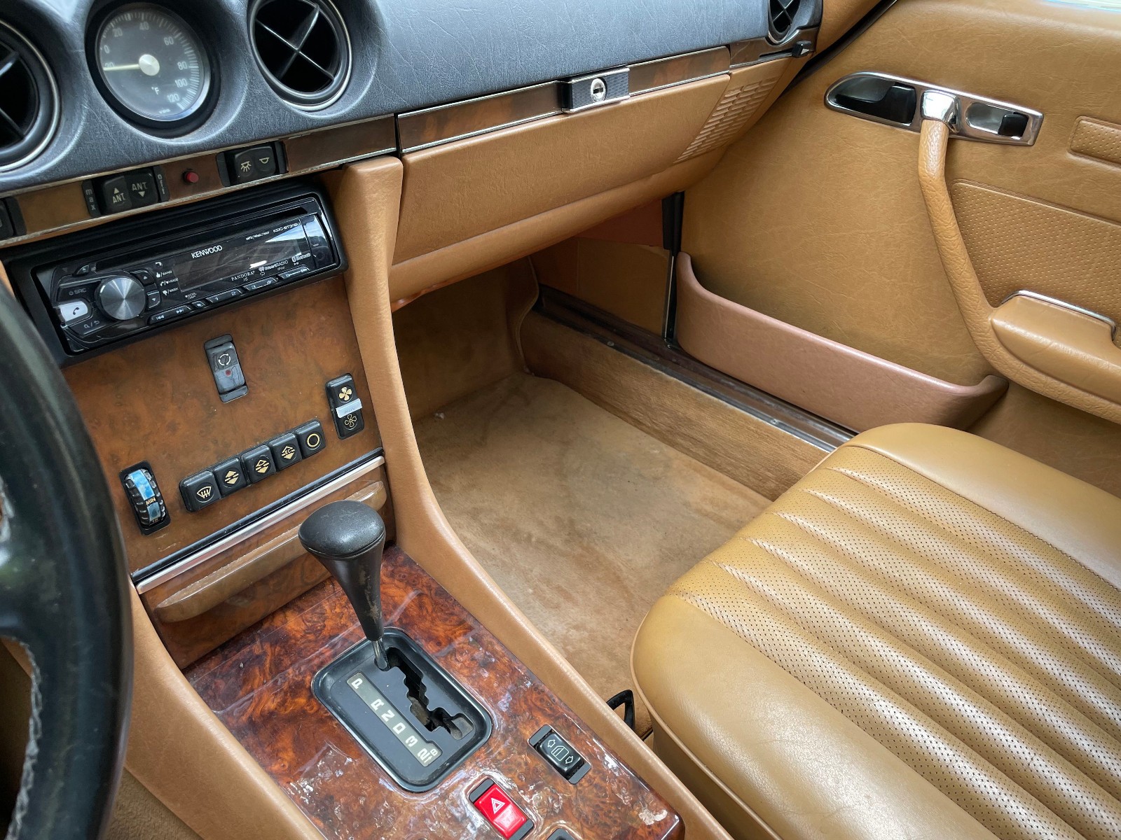 Mercedes-Benz-SL-Class-1989-Convertible-1