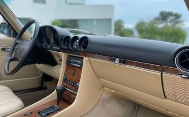 Mercedes-Benz-SL-Class-1989-Convertible-4