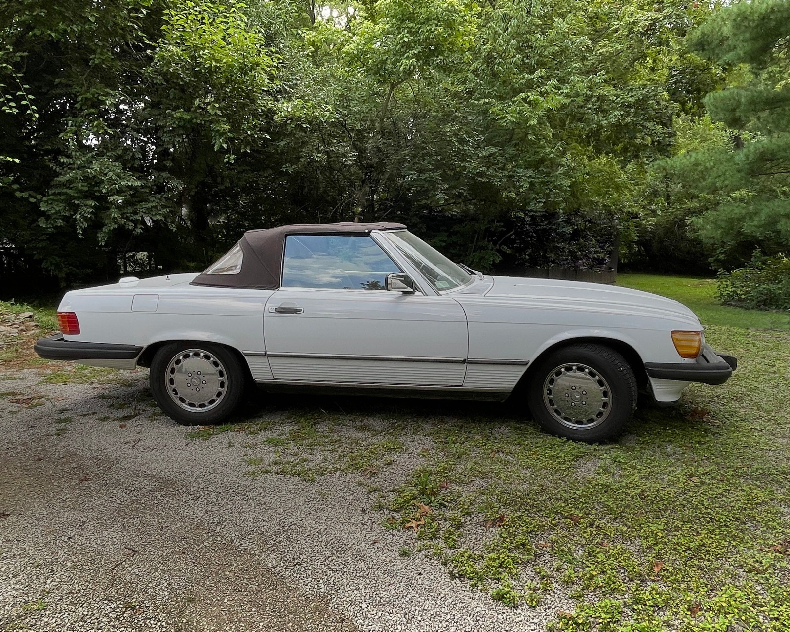 Mercedes-Benz-SL-Class-1989-Convertible-7