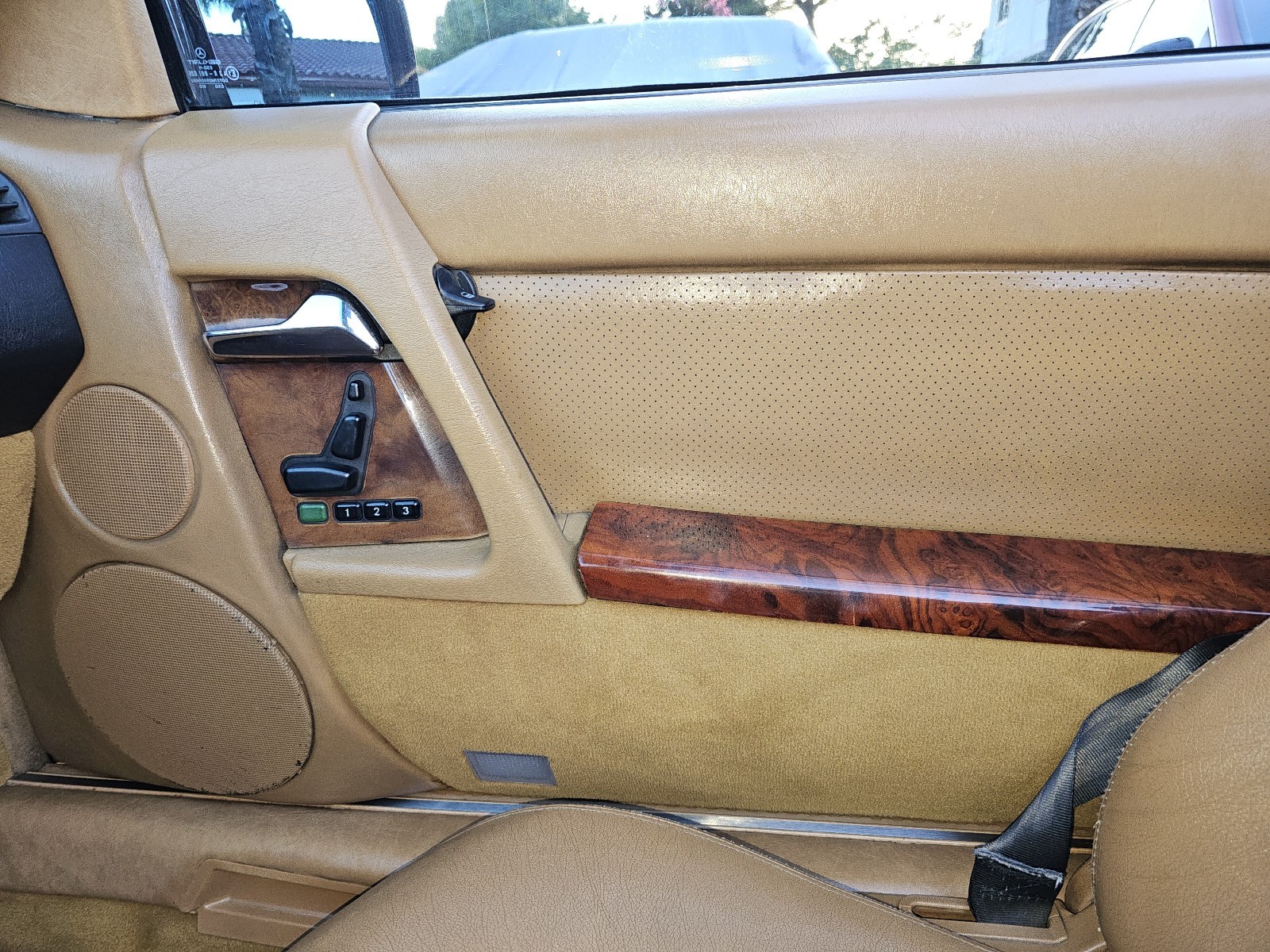 Mercedes-Benz-SL-Class-1991-21