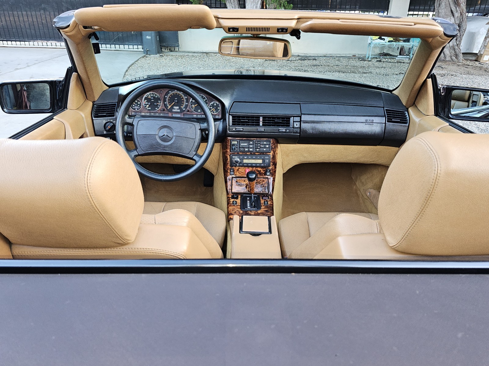 Mercedes-Benz-SL-Class-1991-25
