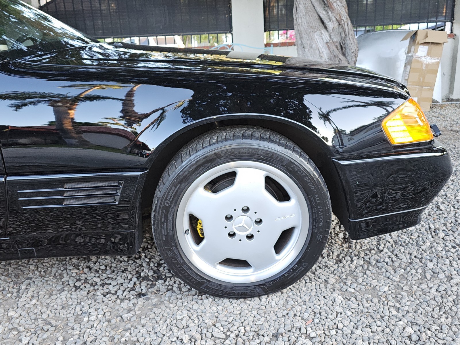 Mercedes-Benz-SL-Class-1991-6