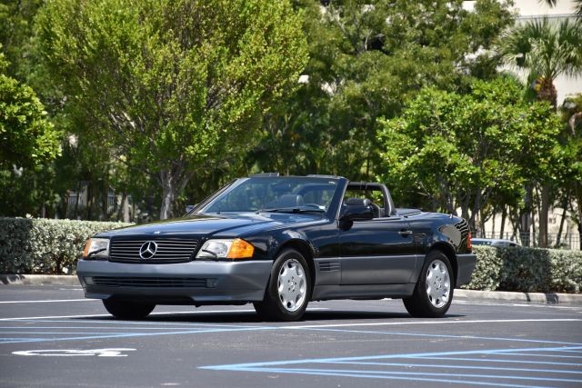 Mercedes-Benz-SL-Class-1993-Convertible-1