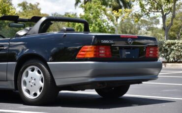 Mercedes-Benz-SL-Class-1993-Convertible-11