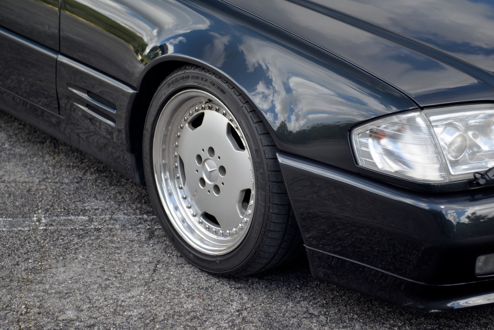 Mercedes-Benz-SL-Class-1993-Convertible-17