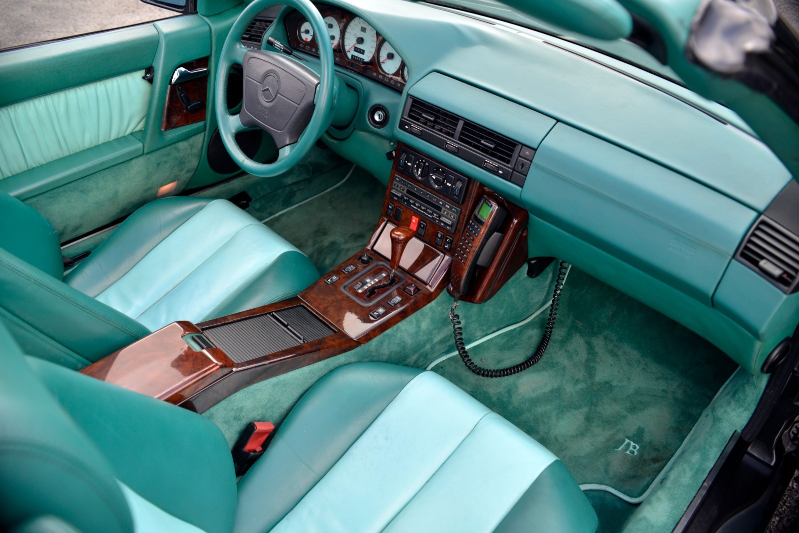 Mercedes-Benz-SL-Class-1993-Convertible-20