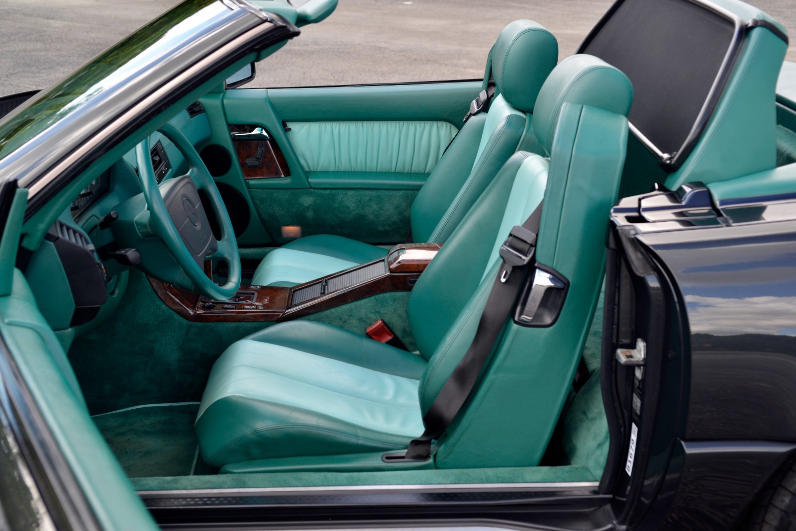 Mercedes-Benz-SL-Class-1993-Convertible-21