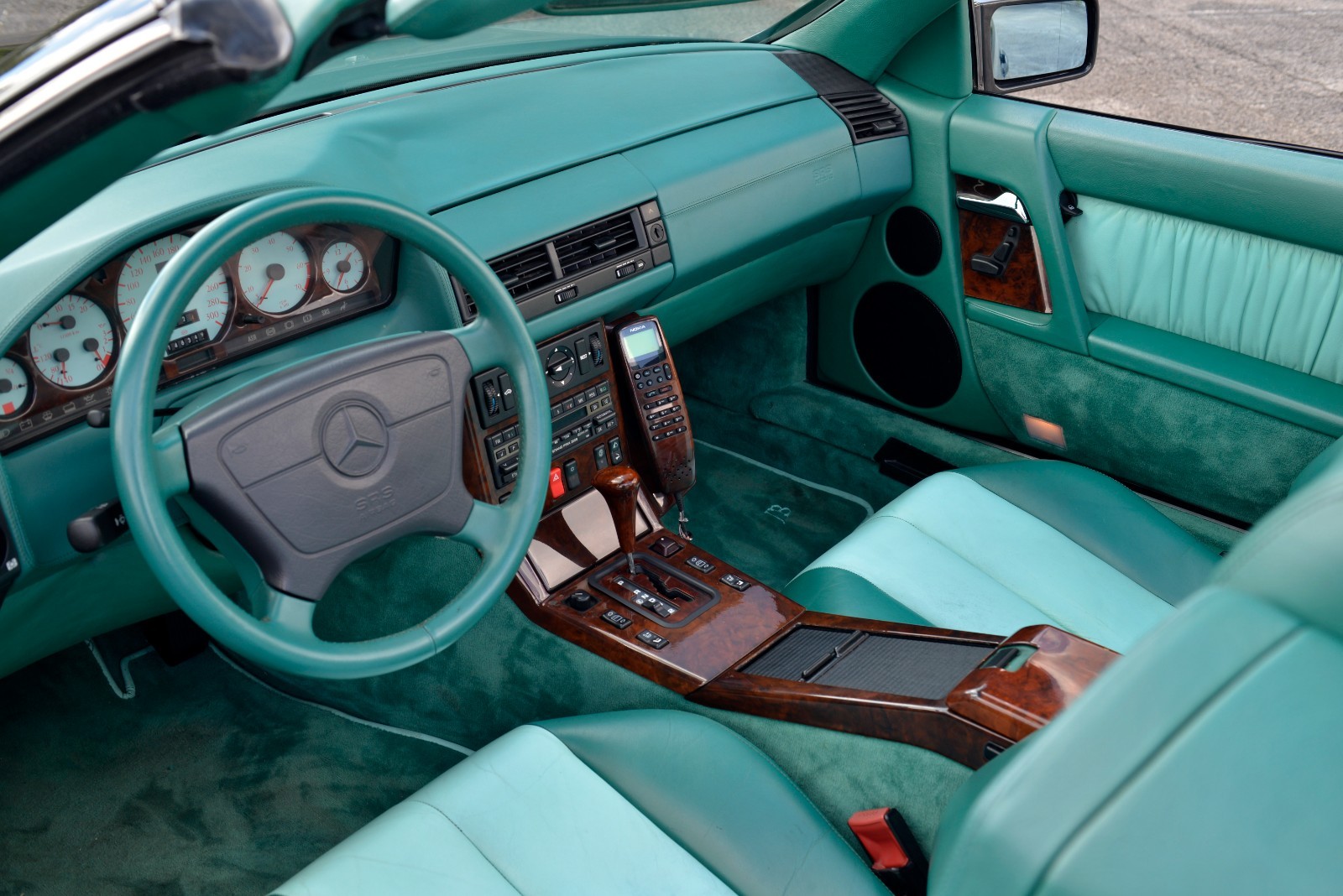 Mercedes-Benz-SL-Class-1993-Convertible-22