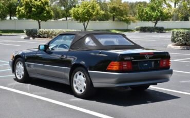 Mercedes-Benz-SL-Class-1993-Convertible-23