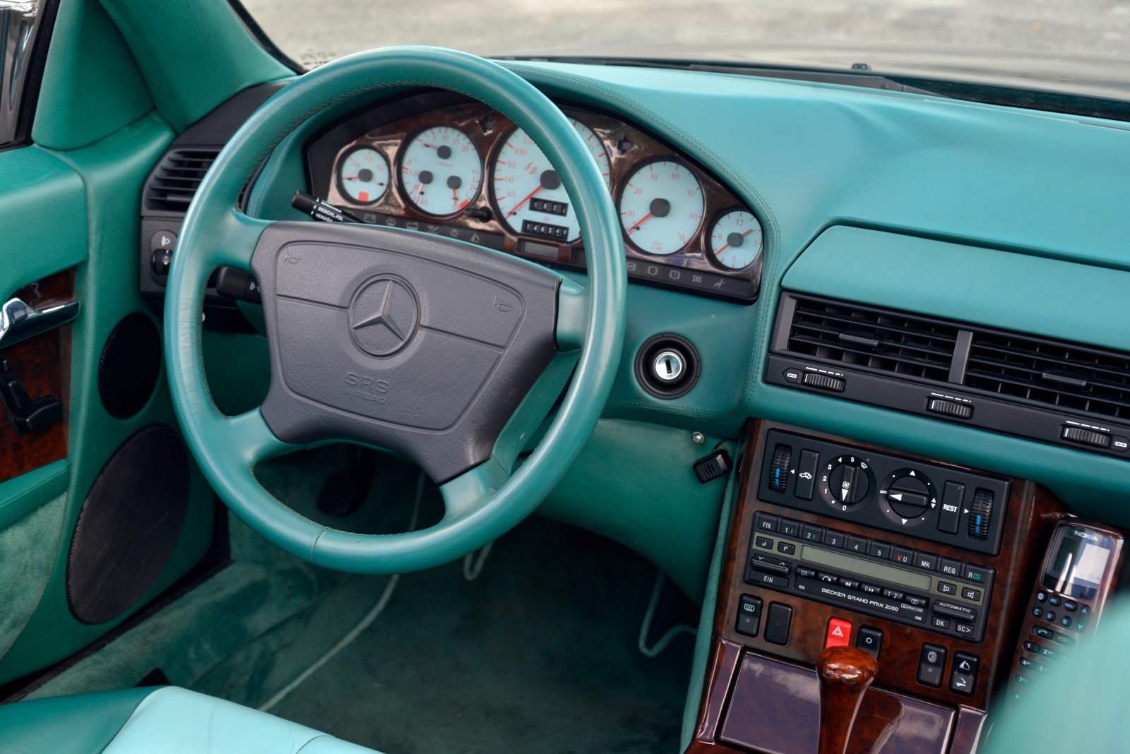 Mercedes-Benz-SL-Class-1993-Convertible-24