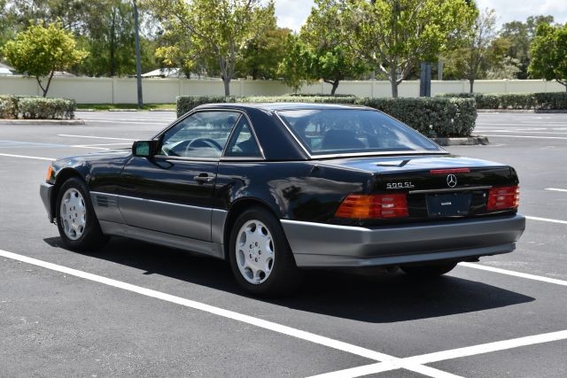Mercedes-Benz-SL-Class-1993-Convertible-27