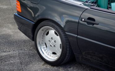 Mercedes-Benz-SL-Class-1993-Convertible-28