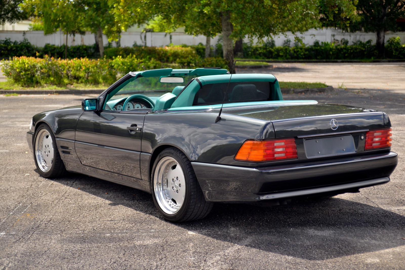 Mercedes-Benz-SL-Class-1993-Convertible-4
