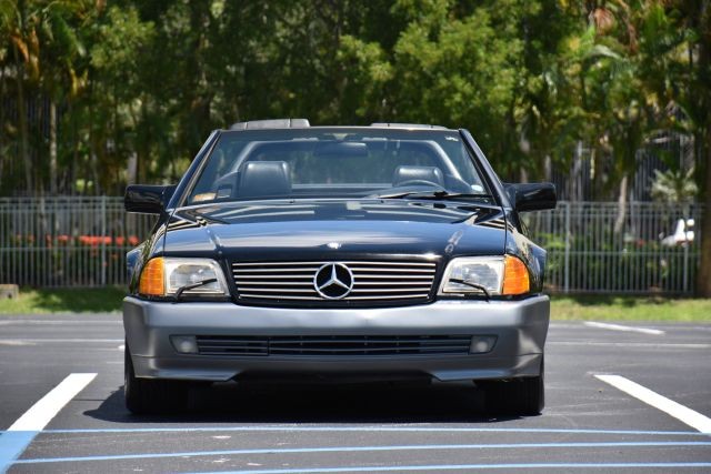 Mercedes-Benz-SL-Class-1993-Convertible-6